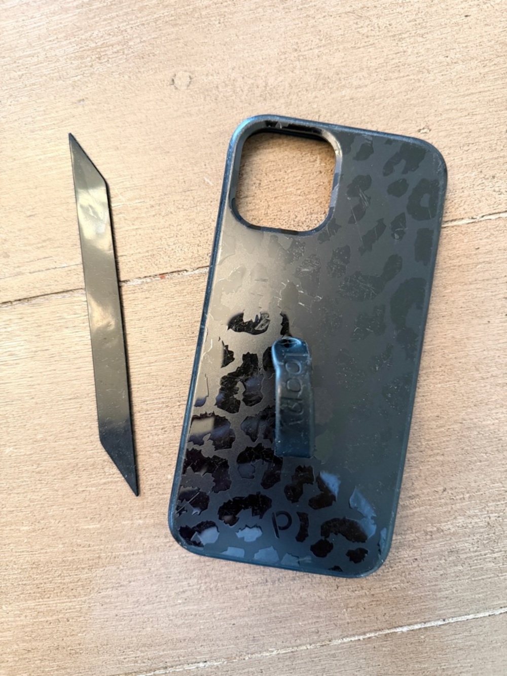 Loopy Case iPhone 12 Pro Midnight Leopard Black Righty
